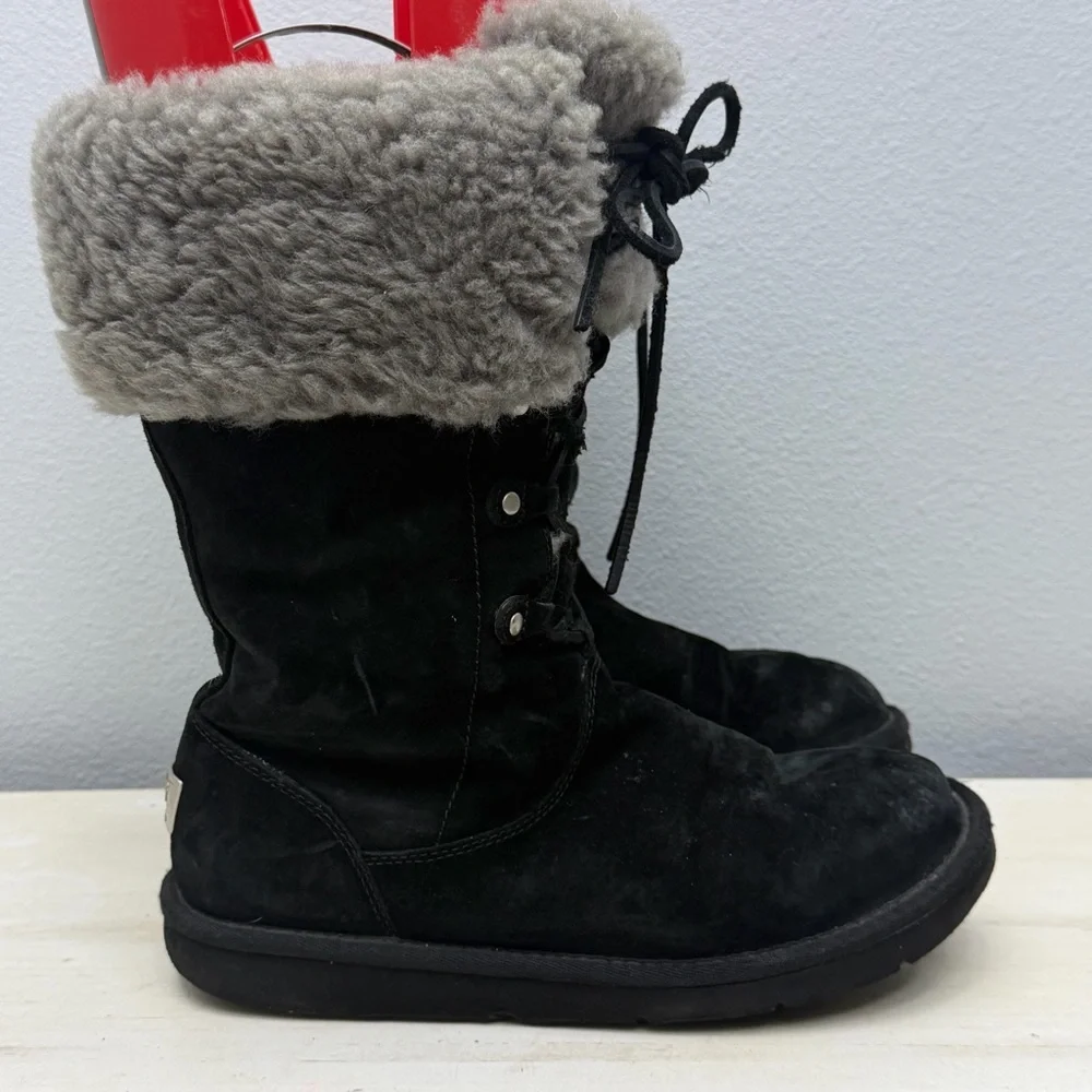 Ugg Black Suede Montclair Lace Up Boots 7